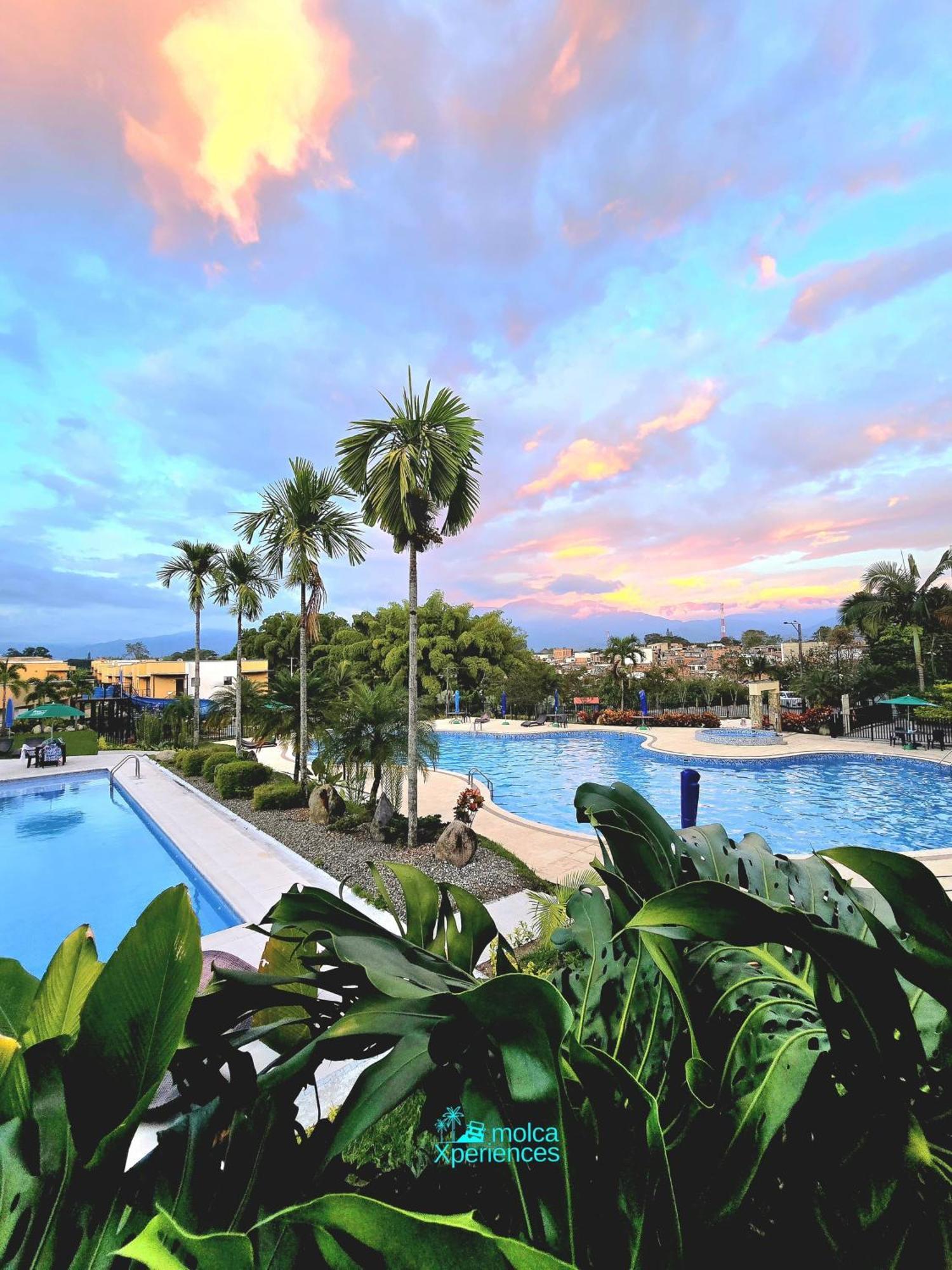 Apartamento Privado Vacacional A 5M Del Aeropuerto, 20 Minutos Del Parque Del Cafe Y Centro De Armenia Con 4 Piscinas, 3 Jacuzzi, Sauna By Molca Xperiences 2H Esterno foto
