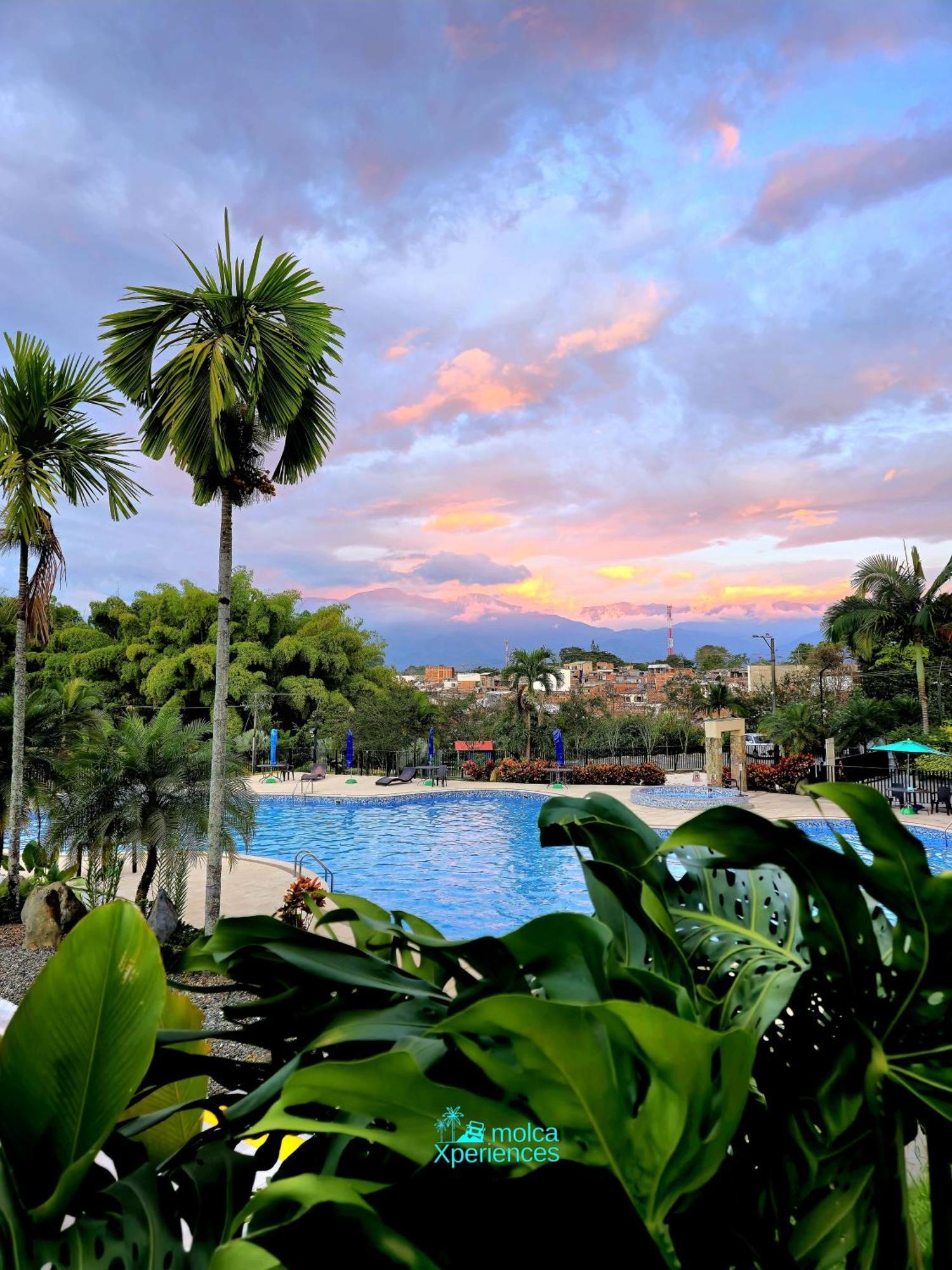 Apartamento Privado Vacacional A 5M Del Aeropuerto, 20 Minutos Del Parque Del Cafe Y Centro De Armenia Con 4 Piscinas, 3 Jacuzzi, Sauna By Molca Xperiences 2H Esterno foto