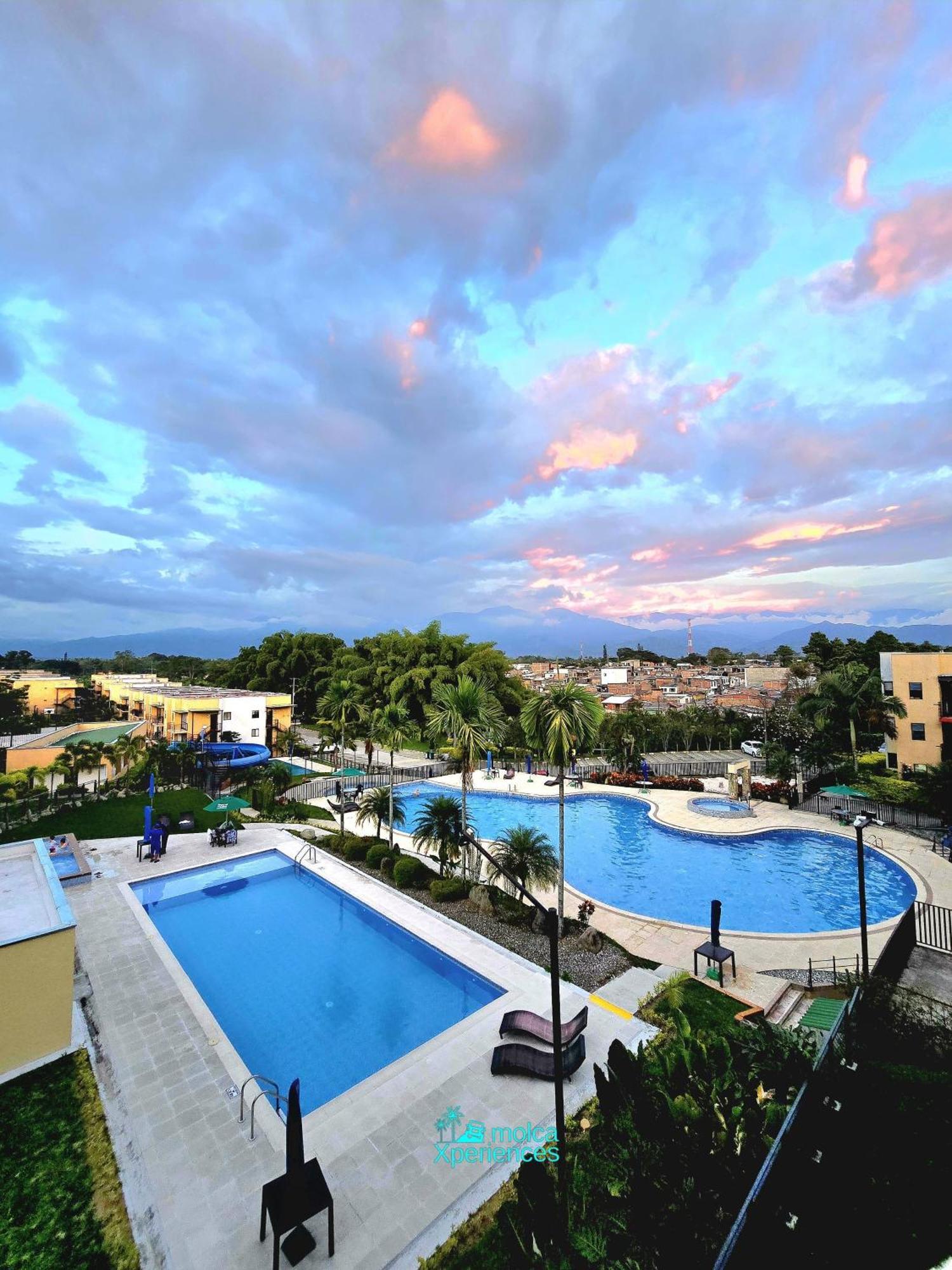Apartamento Privado Vacacional A 5M Del Aeropuerto, 20 Minutos Del Parque Del Cafe Y Centro De Armenia Con 4 Piscinas, 3 Jacuzzi, Sauna By Molca Xperiences 2H Esterno foto