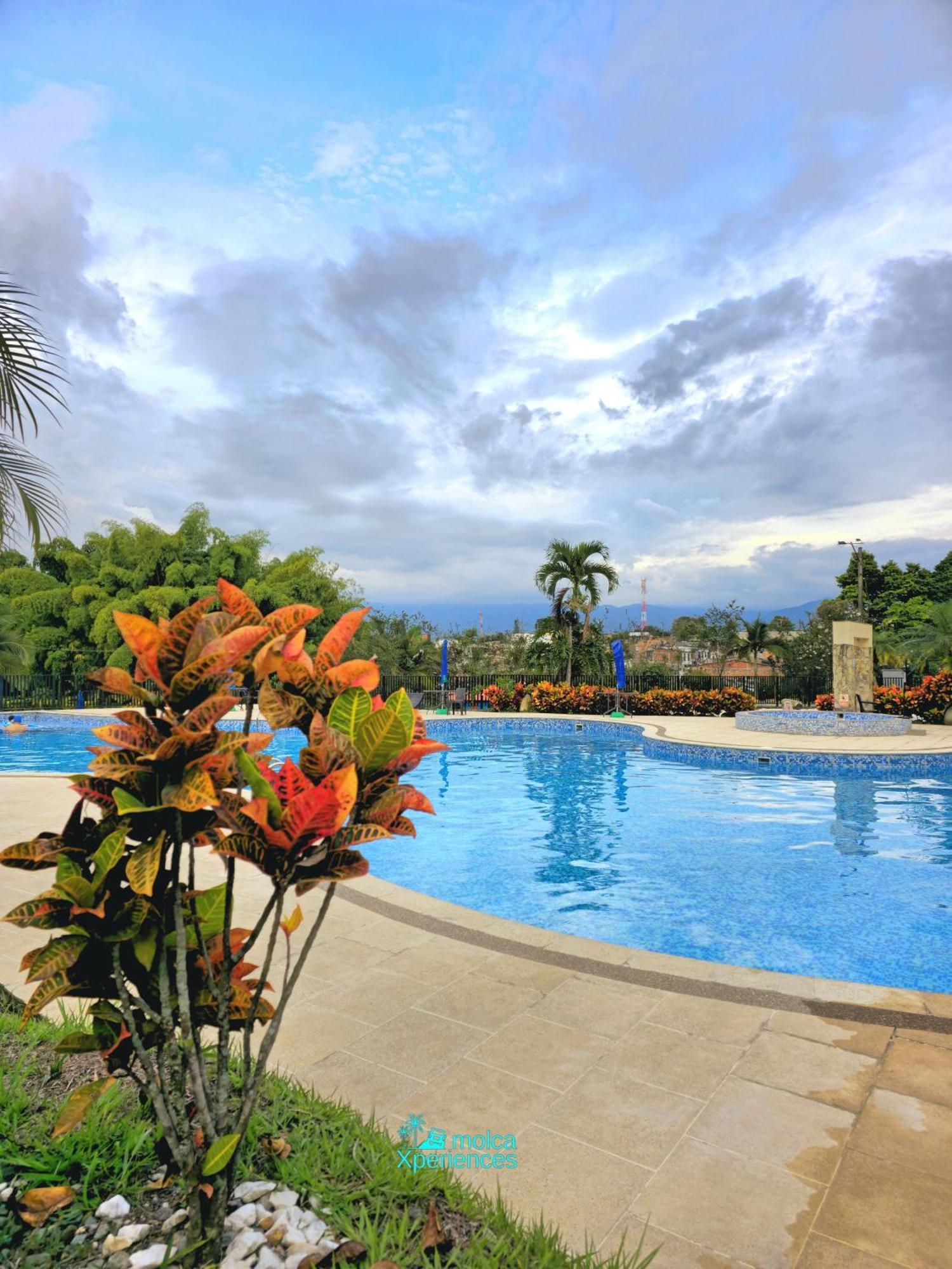 Apartamento Privado Vacacional A 5M Del Aeropuerto, 20 Minutos Del Parque Del Cafe Y Centro De Armenia Con 4 Piscinas, 3 Jacuzzi, Sauna By Molca Xperiences 2H Esterno foto